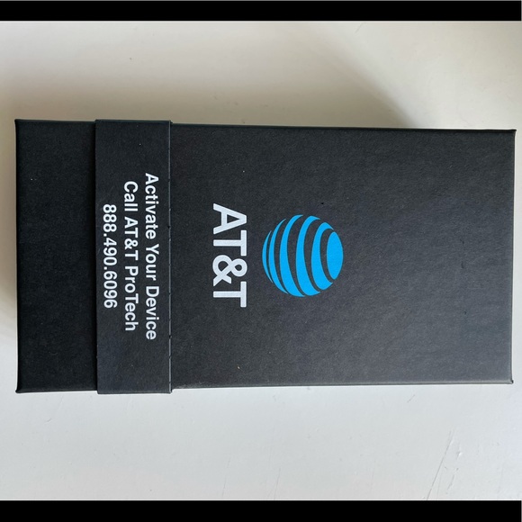 New Unlocked Iphone 11 Pro 256gb - Picture 2 of 10